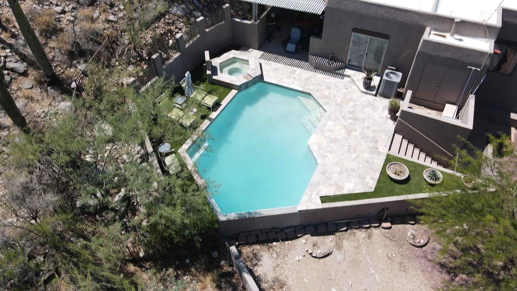 Vanishing Edge and Infinity Pools